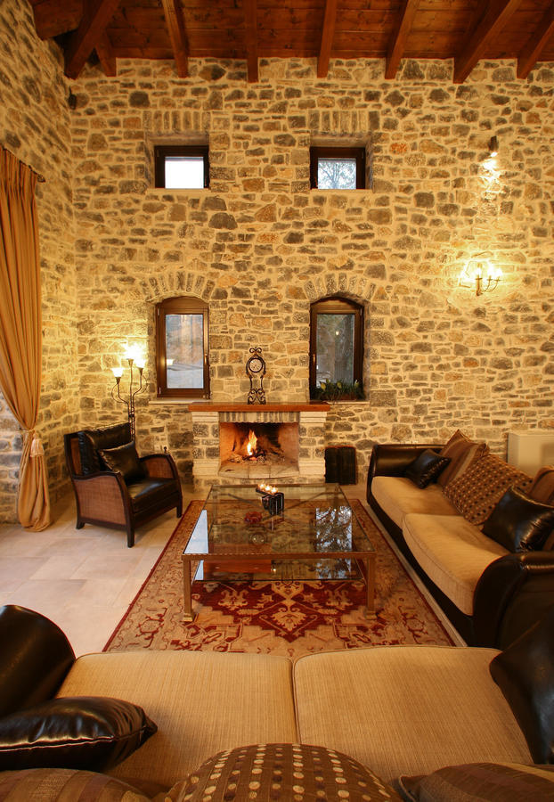 Arhontiko Parnona Hotel Karyes Esterno foto