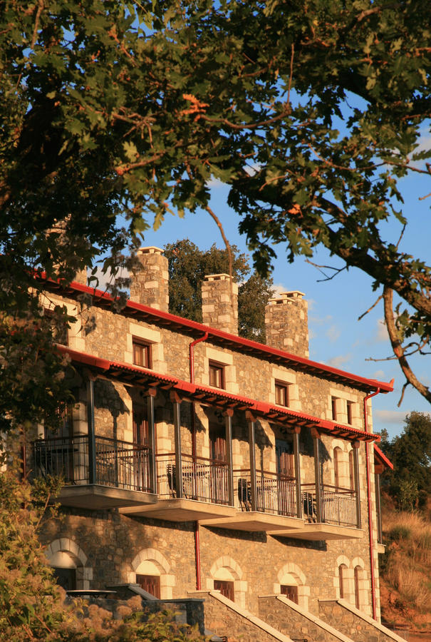 Arhontiko Parnona Hotel Karyes Esterno foto