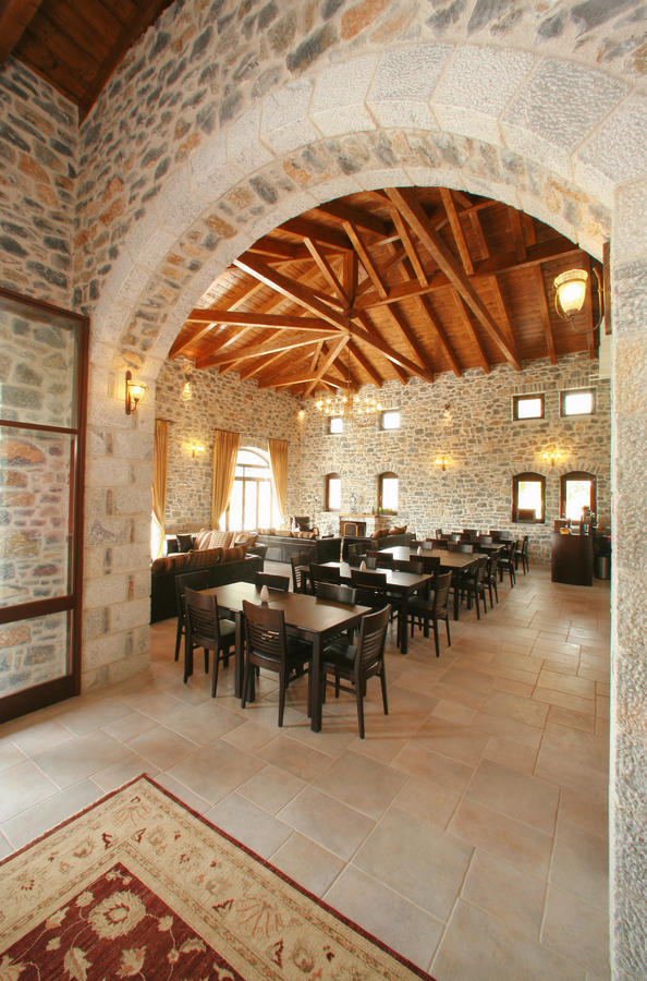 Arhontiko Parnona Hotel Karyes Esterno foto